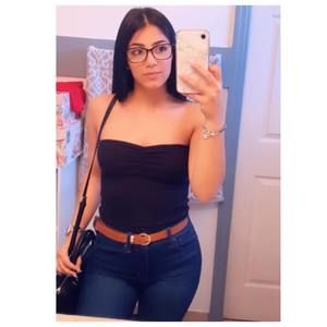 Meet your Posher, Carla